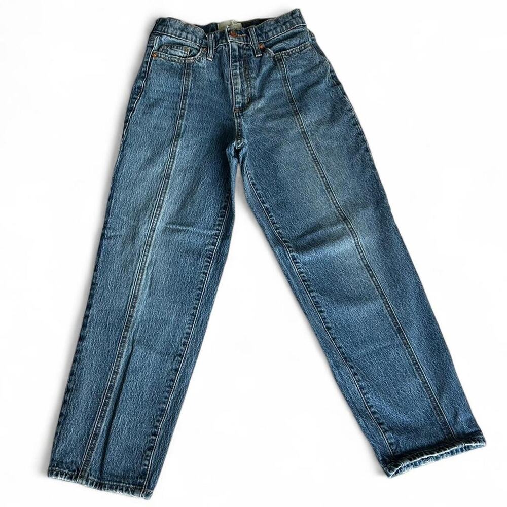 Universal threads high waisted straight leg jeans